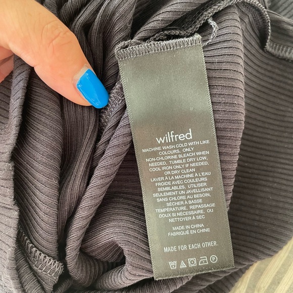 Aritzia Wilfred Rosalita Tank - Picture 2 of 8